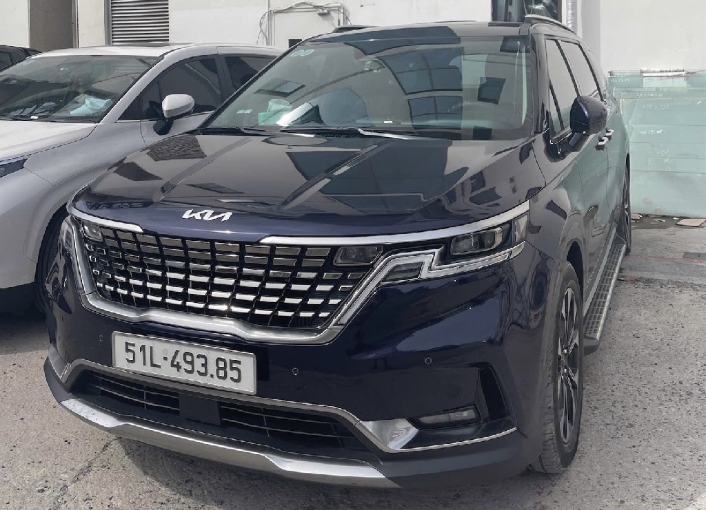 Kia Kia Carnival 2.2D Premium 8 chỗ 2022